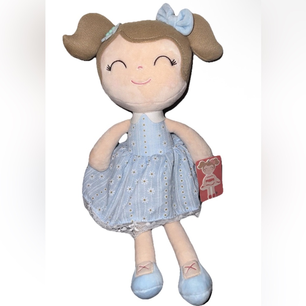 Gloveleya Doll NWT